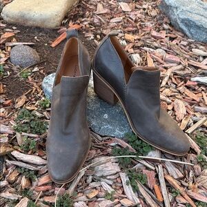 Lucky 🍀 Brand Ladies 11M Victorey Leather Brown Ankle Boots